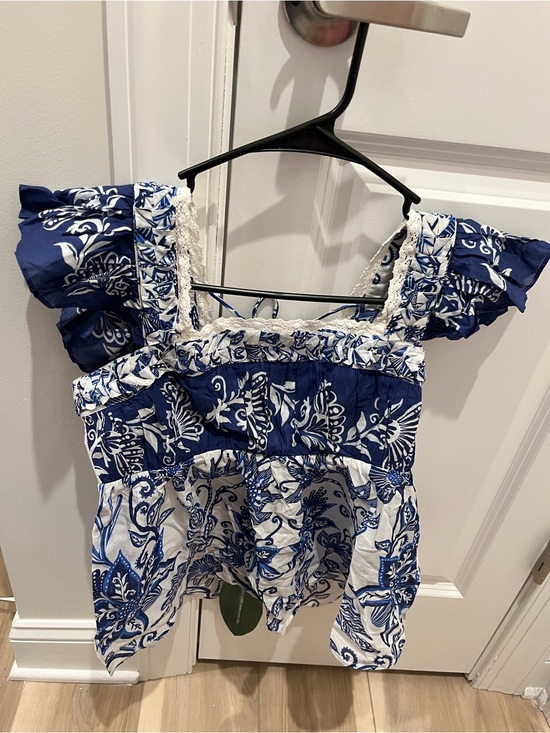 FARM Rio Tops - NWT Farm Rio Shell Garden Flutter Sleeve  Tie Back Blouse Top Blue White S